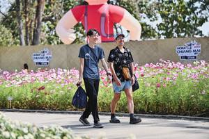 BIB: 
                            <button type="button" onclick="openModal(27796526)" class="btn btn-primary btn-sm float-right btn-popup" data-toggle="modal" data-target=".modal-high-quality">
                        <i class="fas fa-shopping-cart"></i> Add to Cart
                    </button>
                                            <button type="button" onclick="isThisMe(27796526, true)" class="btn btn-success btn-sm float-right btn-popup btn-isme hidden" data-toggle="tooltip" data-placement="bottom" title="นี่คือรูปของคุณใช่ไหม คลิกที่นี่เพื่อเอาเข้าอัลบั้ม">
                        <i class="fas fa-plus"></i> Add to album
                    </button>
                    <button type="button" onclick="isThisMe(27796526, false)" class="btn btn-warning btn-sm float-right btn-popup btn-isnotme hidden">
                        <i class="fas fa-ban"></i> Remove from album
                    </button>